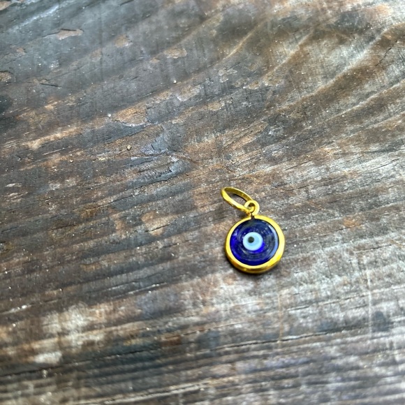 10k yellow gold pendant - Picture 6 of 6